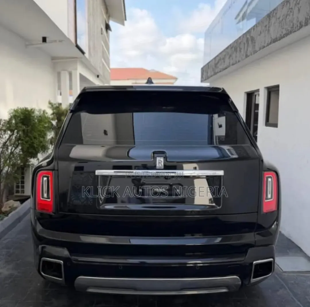 Rolls-Royce Cullinan Base 2020 Black