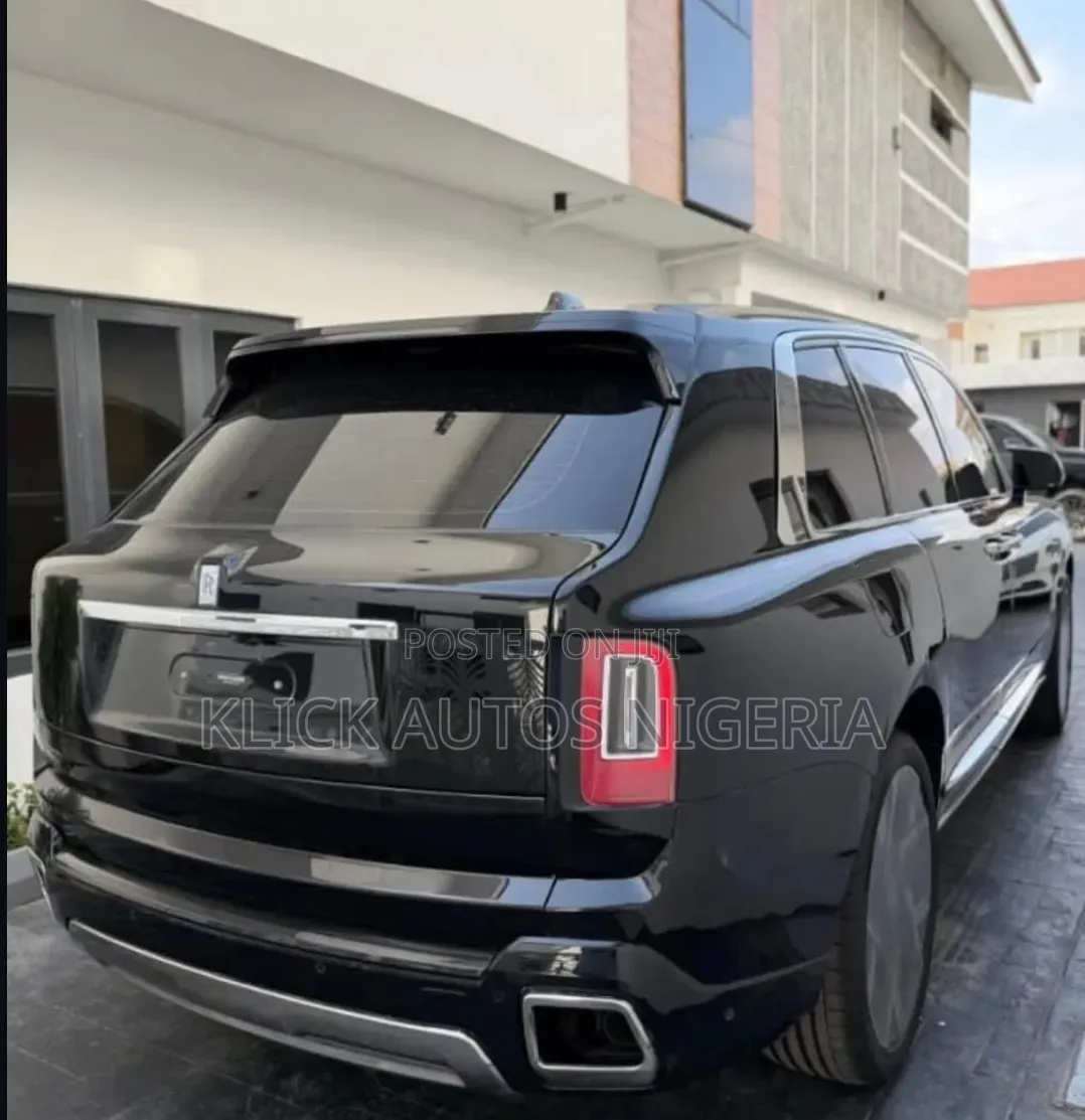 Rolls-Royce Cullinan Base 2020 Black
