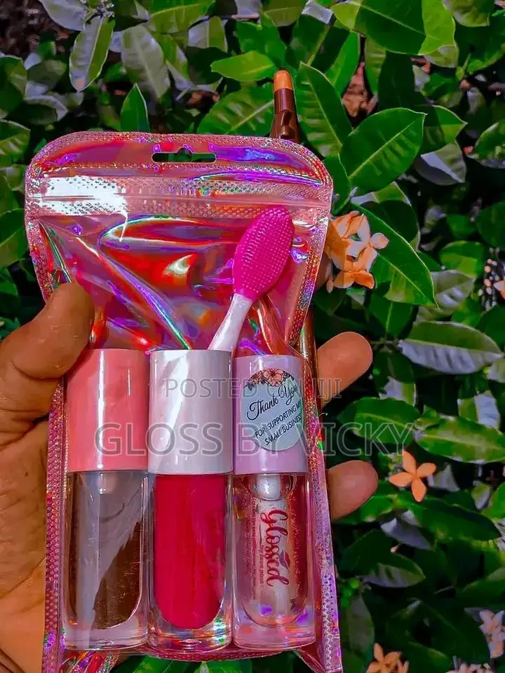 Gloss by Victoria