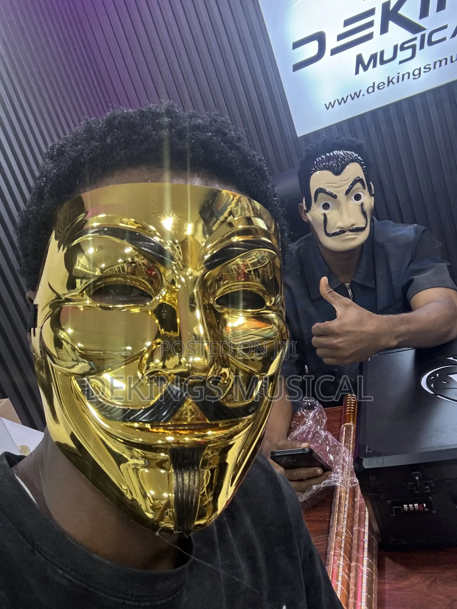 Gold Unique Unisex Party Plastic Face Mask.