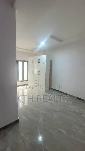 4bdrm Duplex in Banana Island for rent