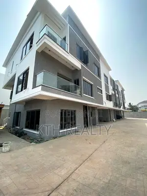 4bdrm Duplex in Banana Island for rent