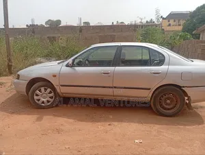 Nissan Primera 2002 Silver