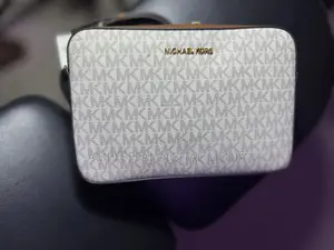 Original Michael Kors Crossbody Bag – Very Clean Stylish