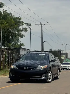 Toyota Camry SE 4dr Sedan (2.5L 4cyl 6A) 2014 Black