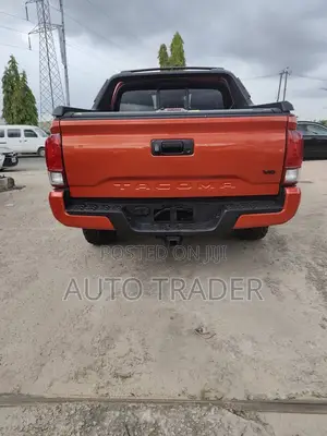Toyota Tacoma 2017 Orange
