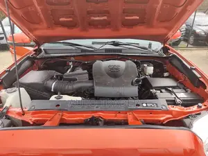 Toyota Tacoma 2017 Orange