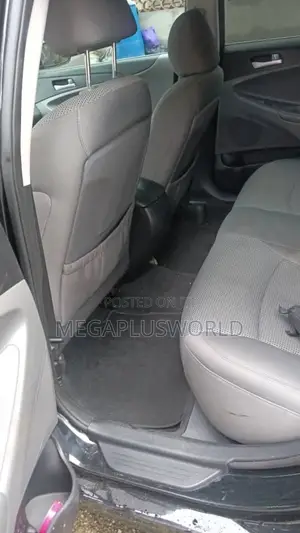 Hyundai Sonata SE 2.0T Sedan FWD (2.0L 4cyl 6A) 2012 Blue