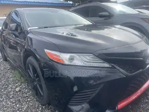 Toyota Camry XSE V6 (3.5L V6 8A) 2019 Black