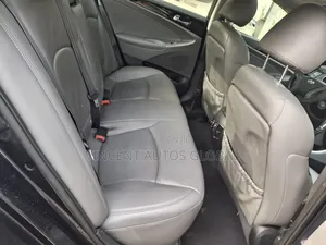 Hyundai Sonata GLS Sedan FWD (2.4L 4cyl 6A) 2011 Black