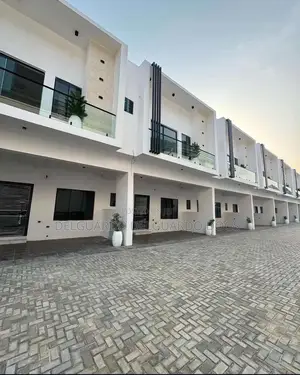 4bdrm Townhouse/Terrace in Ikota Lekki County for sale