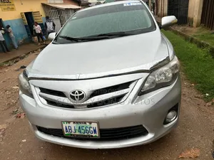 Toyota Corolla 2011 Silver