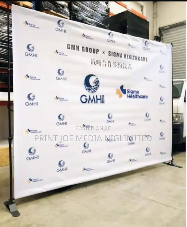 Roll Up Banner