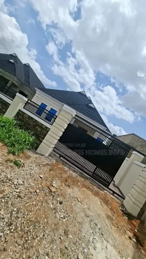 3bdrm Bungalow in Private Estate, Obafemi-Owode for sale