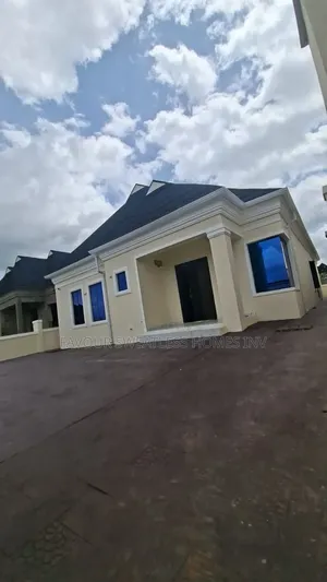 3bdrm Bungalow in Private Estate, Obafemi-Owode for sale