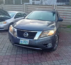 Nissan Pathfinder 2014 Blue