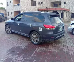 Nissan Pathfinder 2014 Blue
