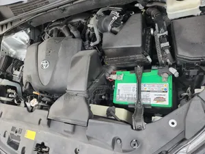 Toyota Highlander XLE 4x2 V6 (3.5L 6cyl 8A) 2018 Silver