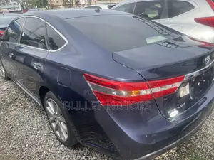 Toyota Avalon XLE Plus FWD Sedan (3.6L 6cyl 6A) 2016 Blue