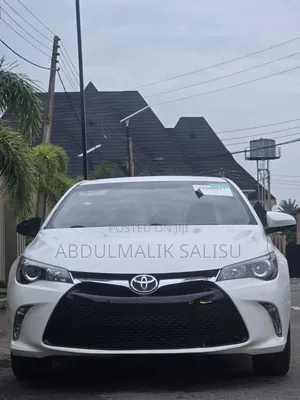Toyota Camry 2016 White
