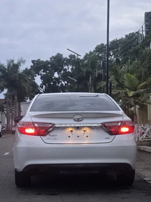 Toyota Camry 2016 White