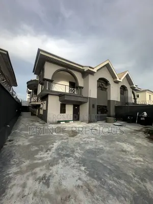 Mini Flat in Lekki Phase 1 for rent