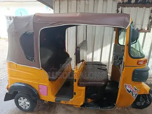 Bajaj RE 2025 Yellow
