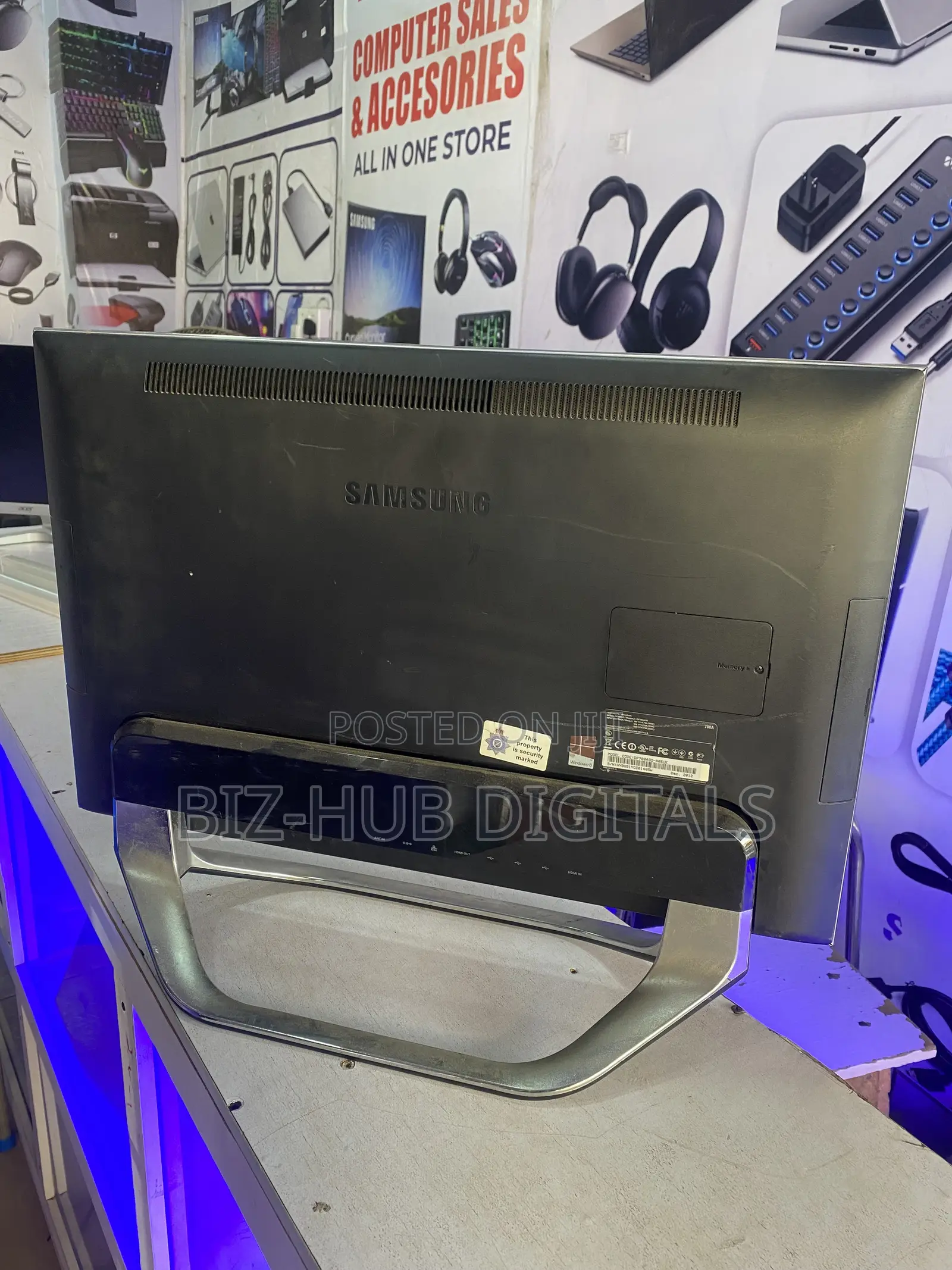 Desktop Computer Samsung ArtPC PULSE 8GB Intel Core i3 HDD+SSD 1T