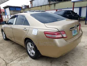 Toyota Camry 2010 Gold