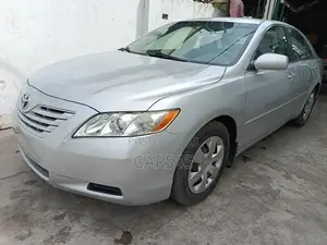 Toyota Camry 2009 Silver