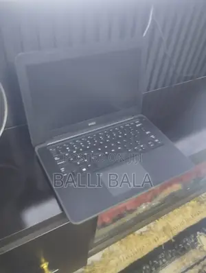 Laptop Dell XPS 13 4GB Intel Core i3 HDD 500GB