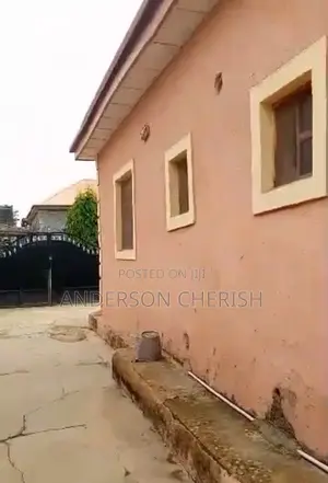 2bdrm Bungalow in Airport Road, Lugbe District for sale