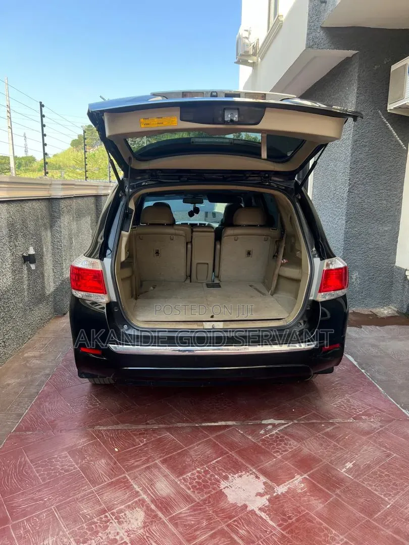 Toyota Highlander 2013 Black