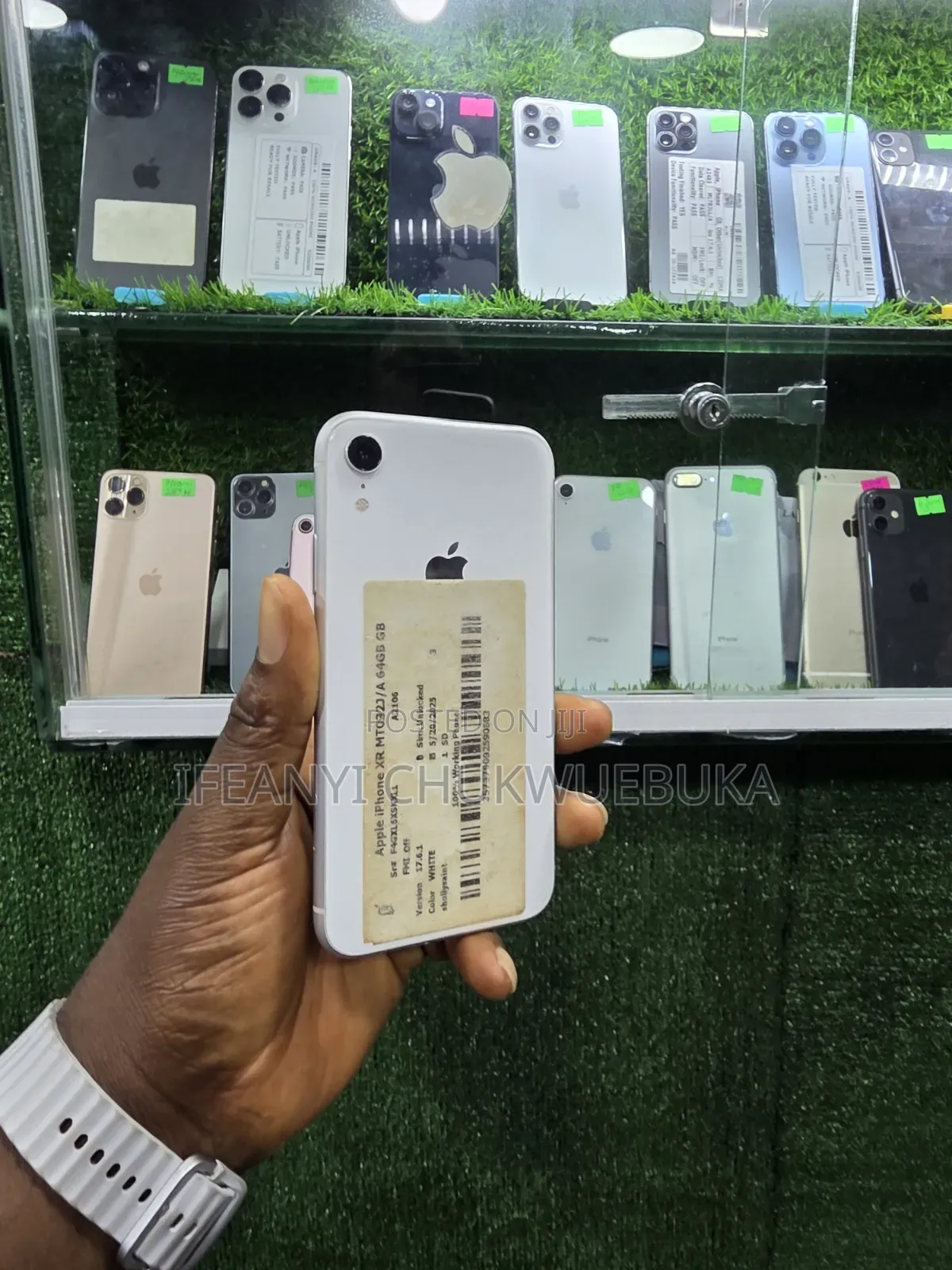 Apple iPhone XR 64 GB White