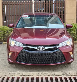 Toyota Camry SE 4dr Sedan (2.5L 4cyl 6A) 2015 Red