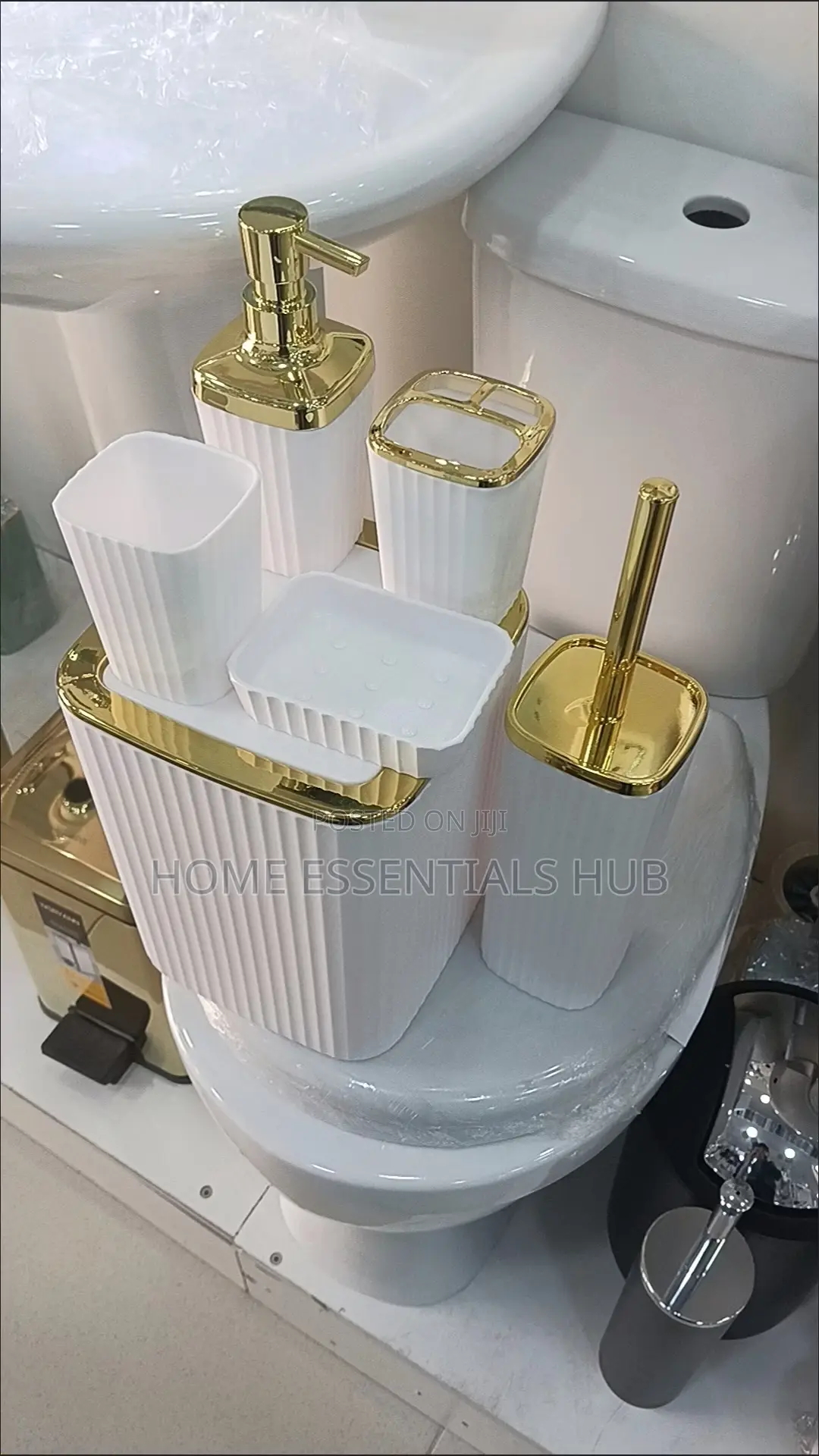 6 Pieces Electroplated Bathroom Set
