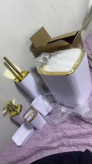 6 Pieces Electroplated Bathroom Set