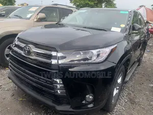 Toyota Highlander Limited V6 4x4 (3.5L 6cyl 6A) 2016 Black