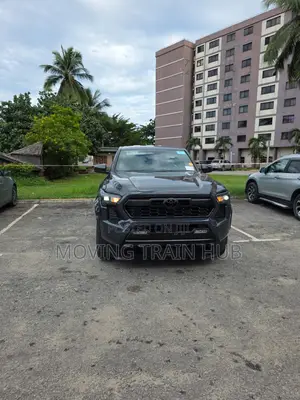 Toyota Tacoma Limited Double Cab 4WD 5.0 ft. SB 2025 Gray