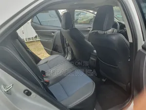 Toyota Corolla 2015 Silver