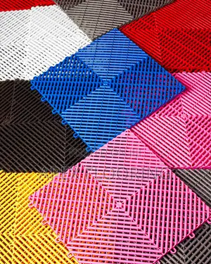 Modular Plastic Flooring Tiles