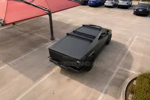 Tesla Cybertruck Cyberbeast AWD 2025 Gray