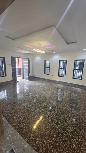 2bdrm Block of Flats in Ikolaba Gra., Bodija for rent