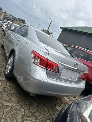 Lexus ES 350 2012 Silver