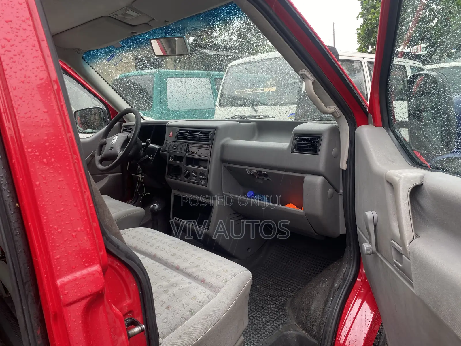 Volkswagen Transporter 2005 Red