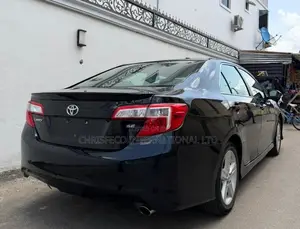 Toyota Camry SE Sport 4dr Sedan (2.5L 4cyl 6A) 2014 Black
