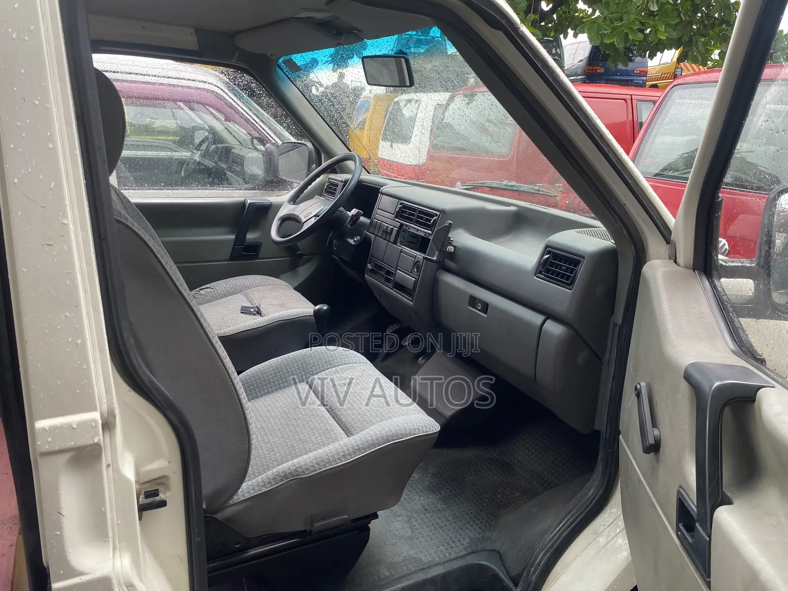 Volkswagen Transporter 2002 White