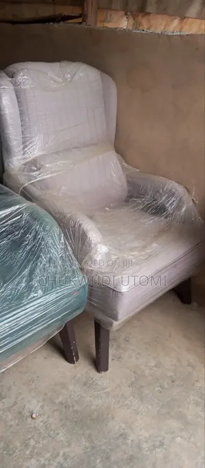 High Arm Single Chair