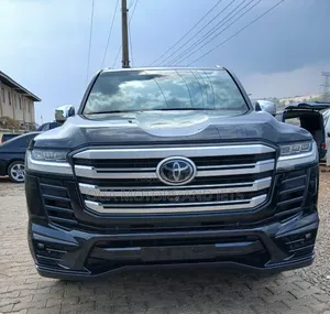 Toyota Land Cruiser LC300 2023 Black