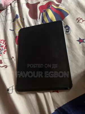 Apple iPad Pro 11 (2018) 64 GB Gray